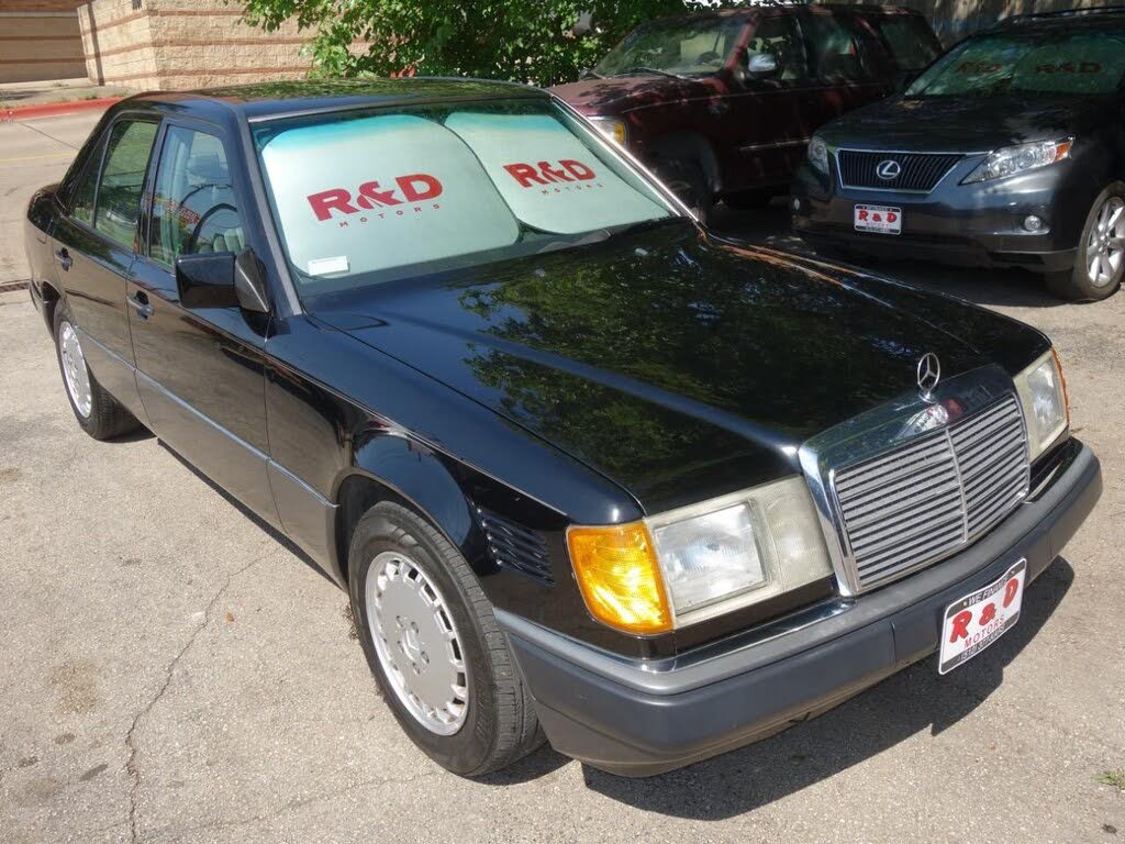 1993 Mercedes-Benz 300-Class 4 Dr 300D Turbodiesel Sedan