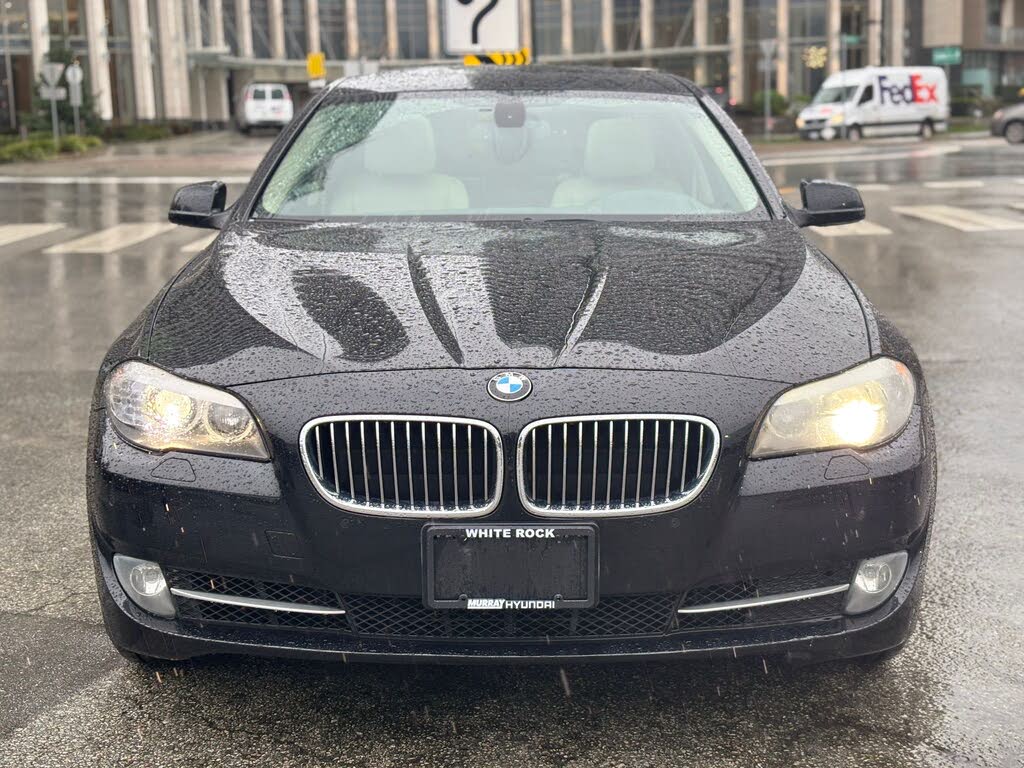 BMW 5 Series 528i xDrive Sedan AWD 2012