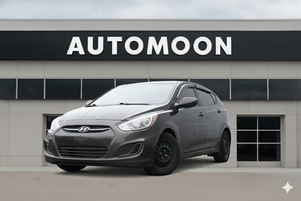 Hyundai Accent GL 4-Door Hatchback FWD 2015