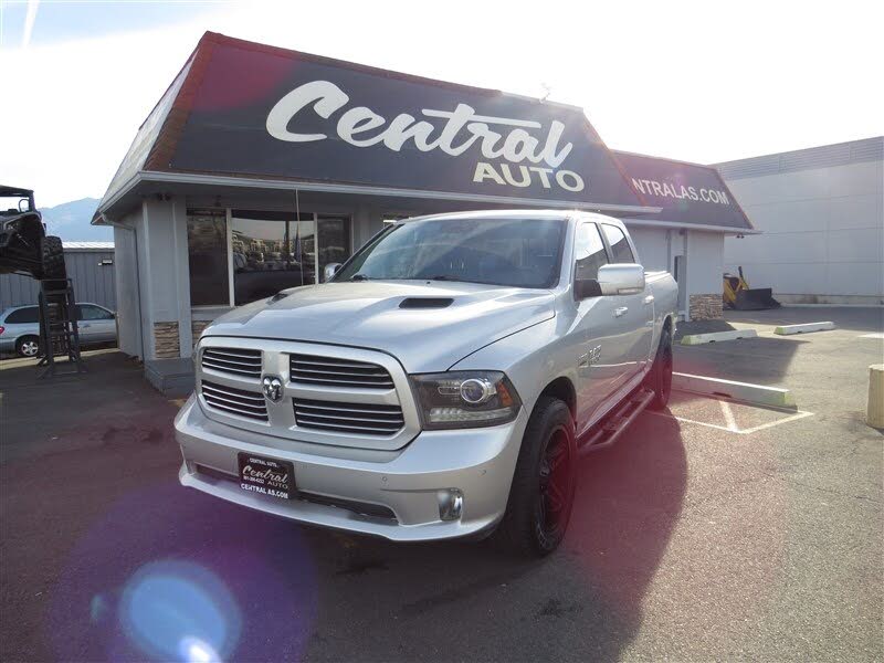 2016 RAM 1500 Sport Crew Cab 4WD