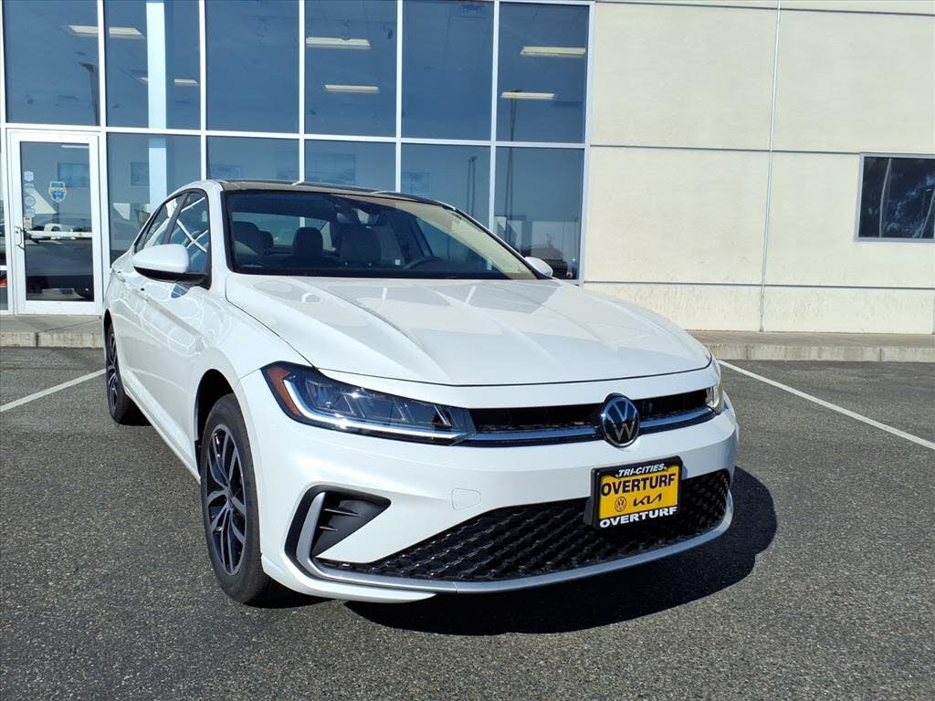 2025 Volkswagen Jetta SE FWD