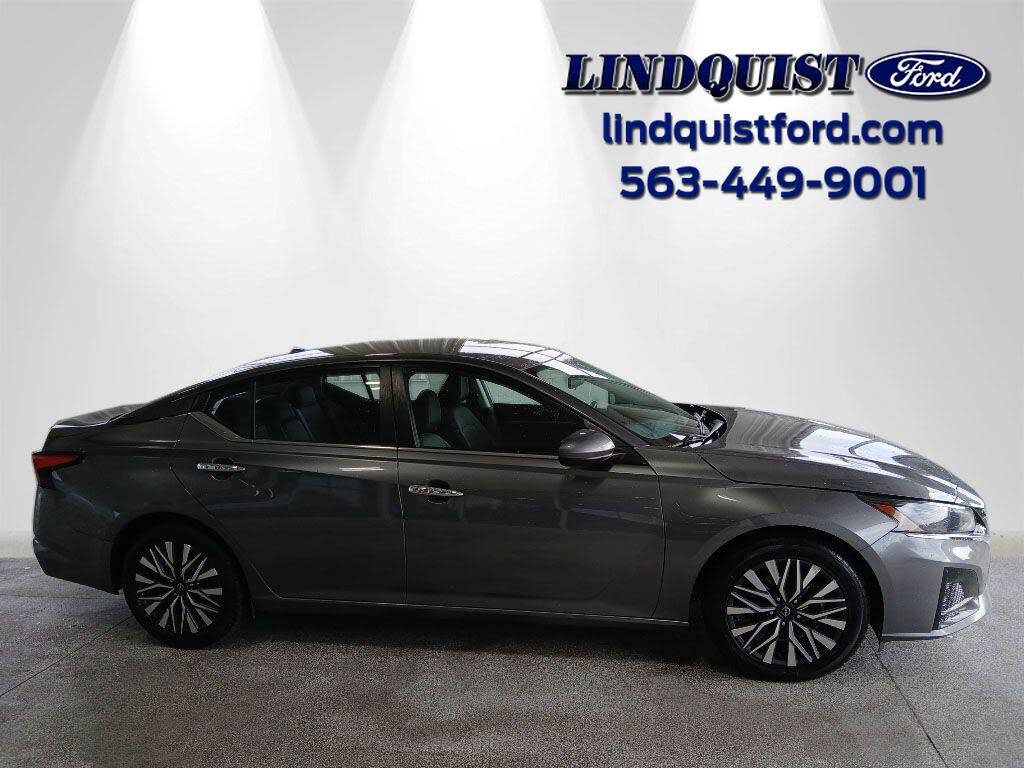 2023 Nissan Altima 2.5 SV FWD