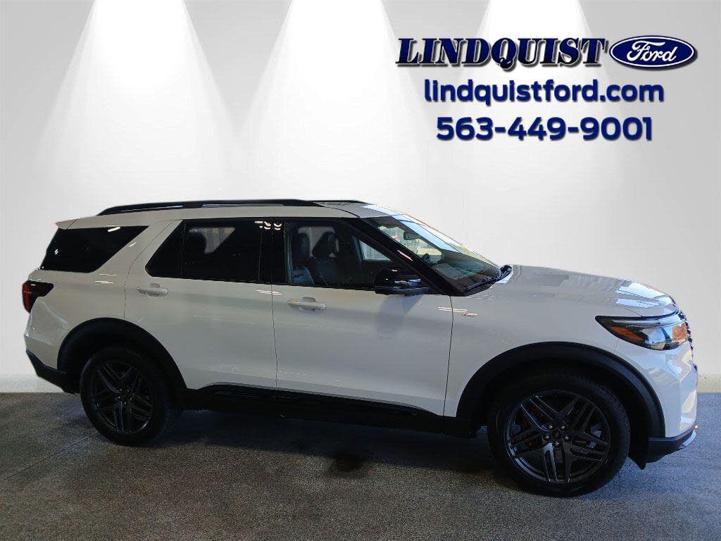 2025 Ford Explorer ST-Line AWD