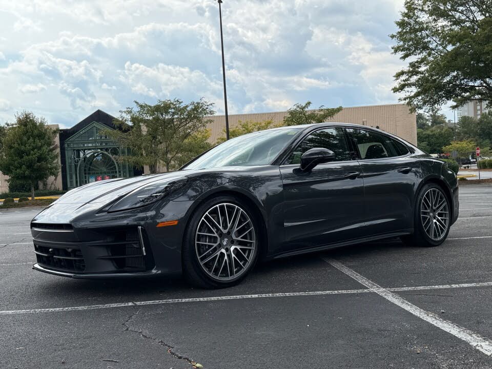 2025 Porsche Panamera 4 AWD