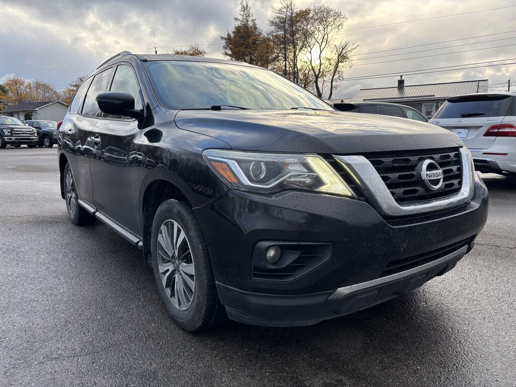 2017 Nissan Pathfinder Platinum 4WD