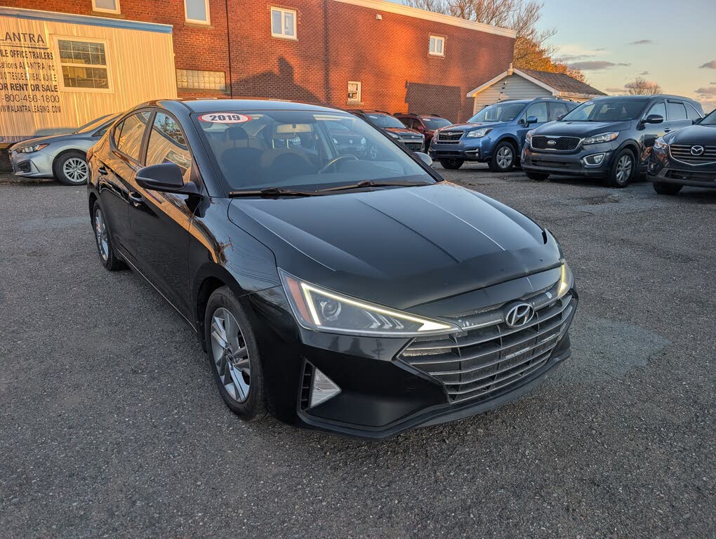 Hyundai Elantra SEL FWD 2019