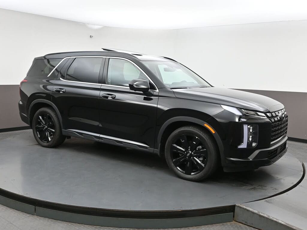 Hyundai Palisade Urban AWD with 7 Passenger Seating 2025