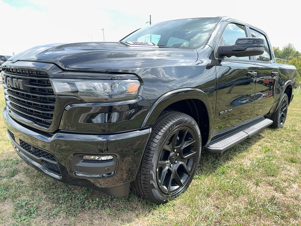 2026 RAM 1500 Laramie Crew Cab 4WD