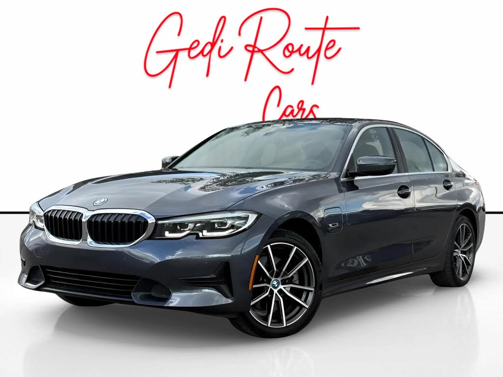 2022 BMW 3 Series 330e xDrive Hybrid Plug-in AWD