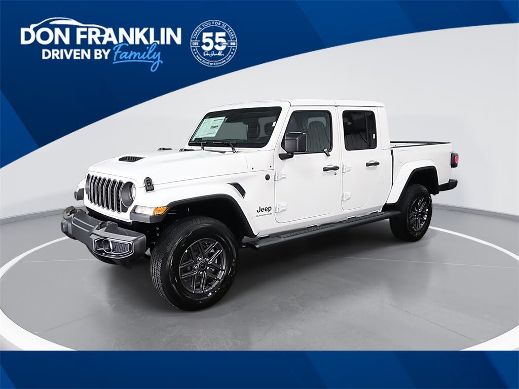 2026 Jeep Gladiator Sport S Crew Cab 4WD