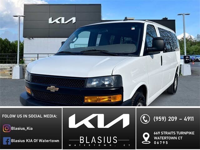 2022 Chevrolet Express 2500 LS RWD