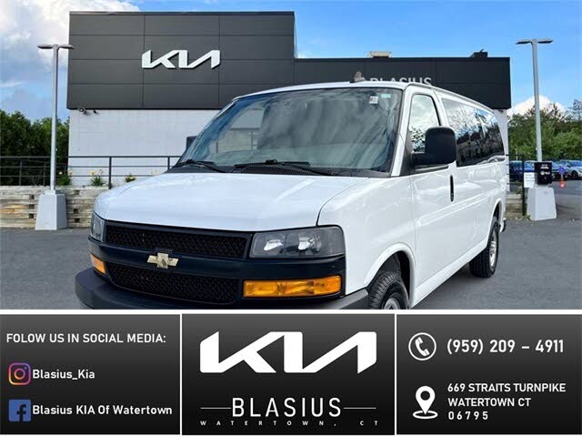 2022 Chevrolet Express 2500 LS RWD