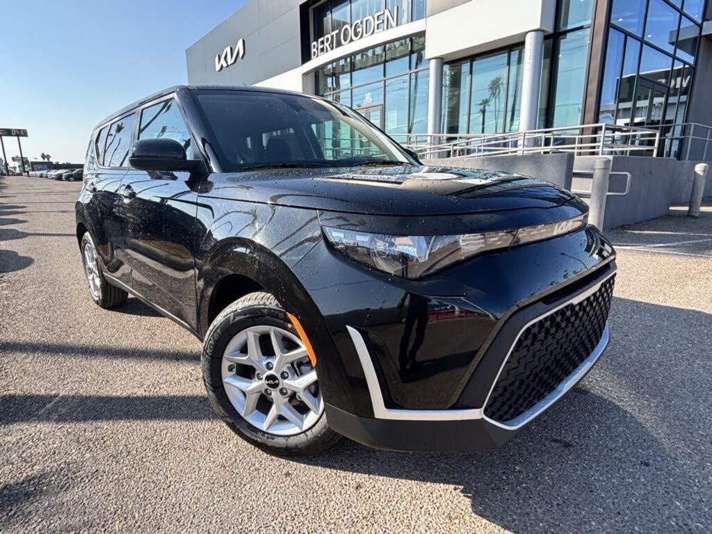 2025 Kia Soul LX FWD