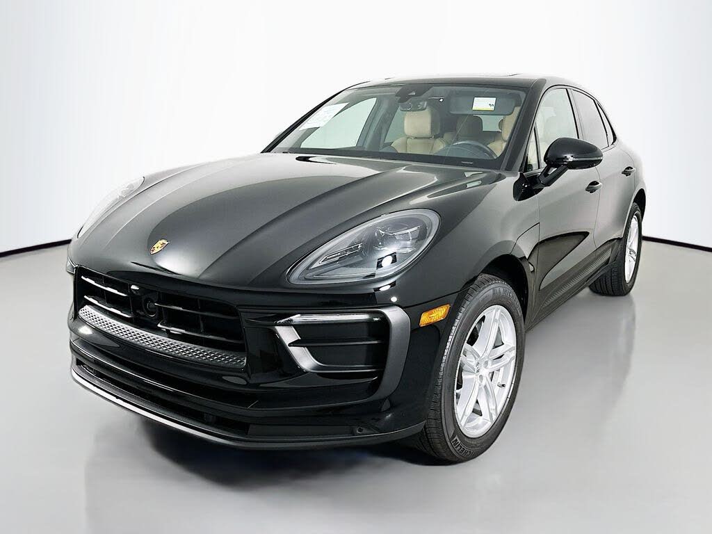 2025 Porsche Macan