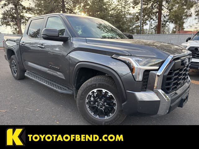 2025 Toyota Tundra SR5 CrewMax Cab 4WD