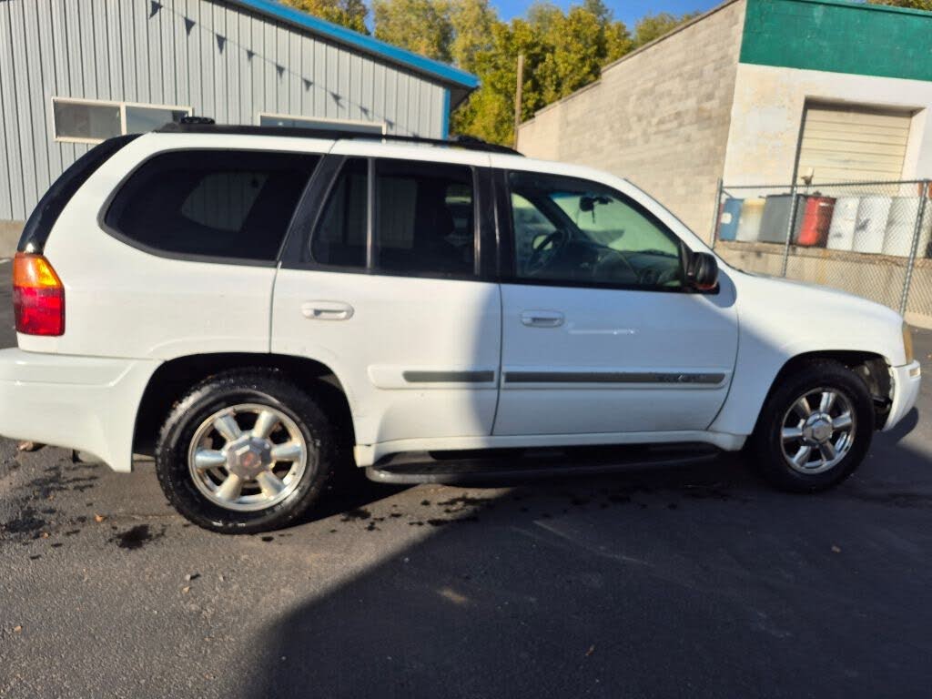 2002 GMC Envoy 4 Dr SLE 4WD SUV