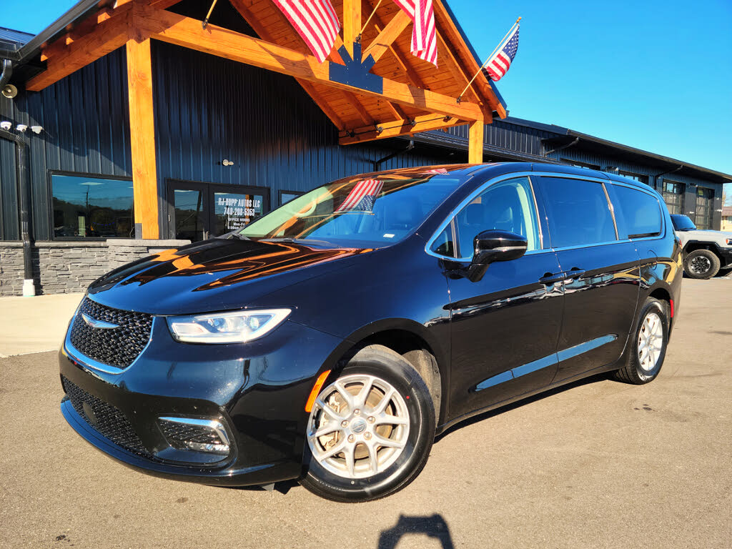 2024 Chrysler Pacifica Touring L FWD
