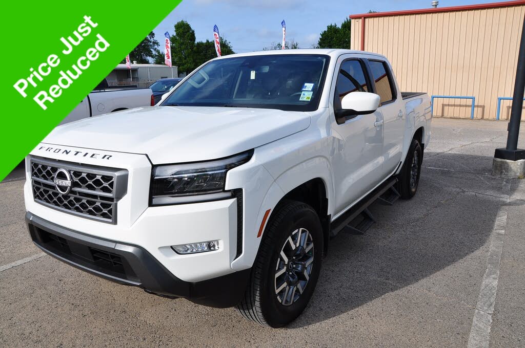 2024 Nissan Frontier SL 4dr Crew Cab 4WD