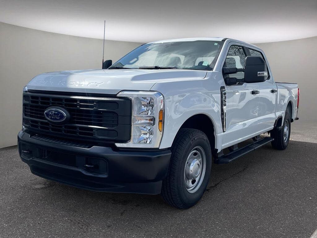 2025 Ford F-350 Super Duty XL Crew Cab RWD