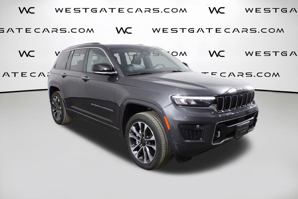 2022 Jeep Grand Cherokee Overland 4WD