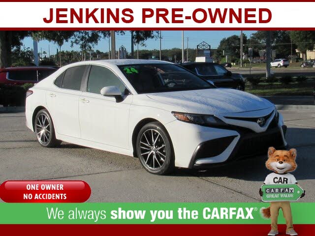 2024 Toyota Camry SE FWD