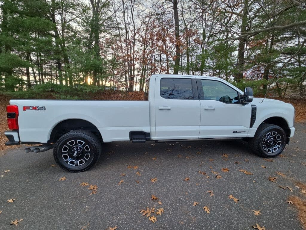 2025 Ford F-350 Super Duty Platinum Crew Cab 4WD