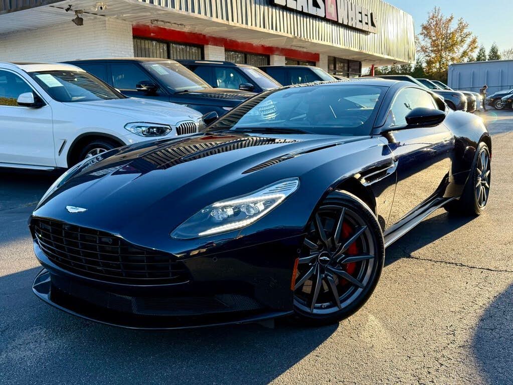 2018 Aston Martin DB11 V12 Coupe RWD