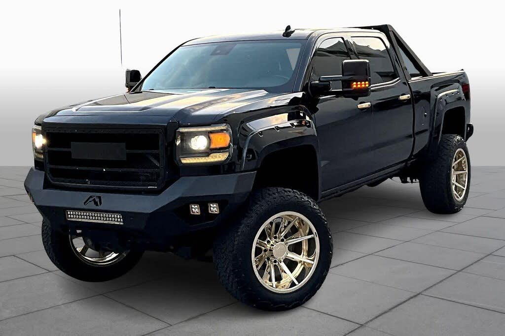 2018 GMC Sierra 2500HD Denali Crew Cab SB 4WD