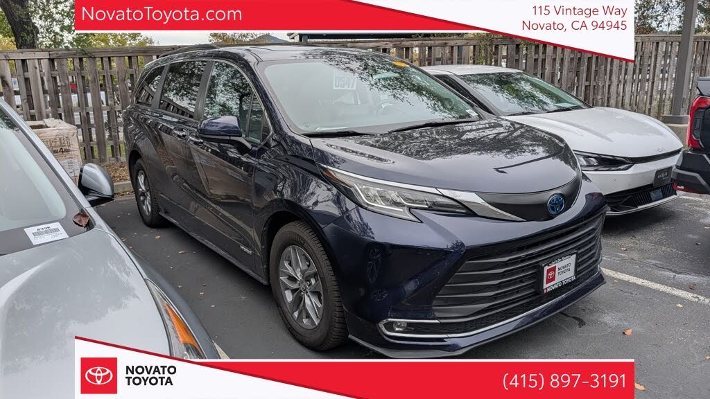 2021 Toyota Sienna XLE 7-Passenger FWD