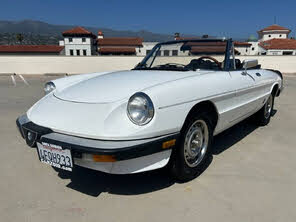 Alfa Romeo Spider Veloce RWD
