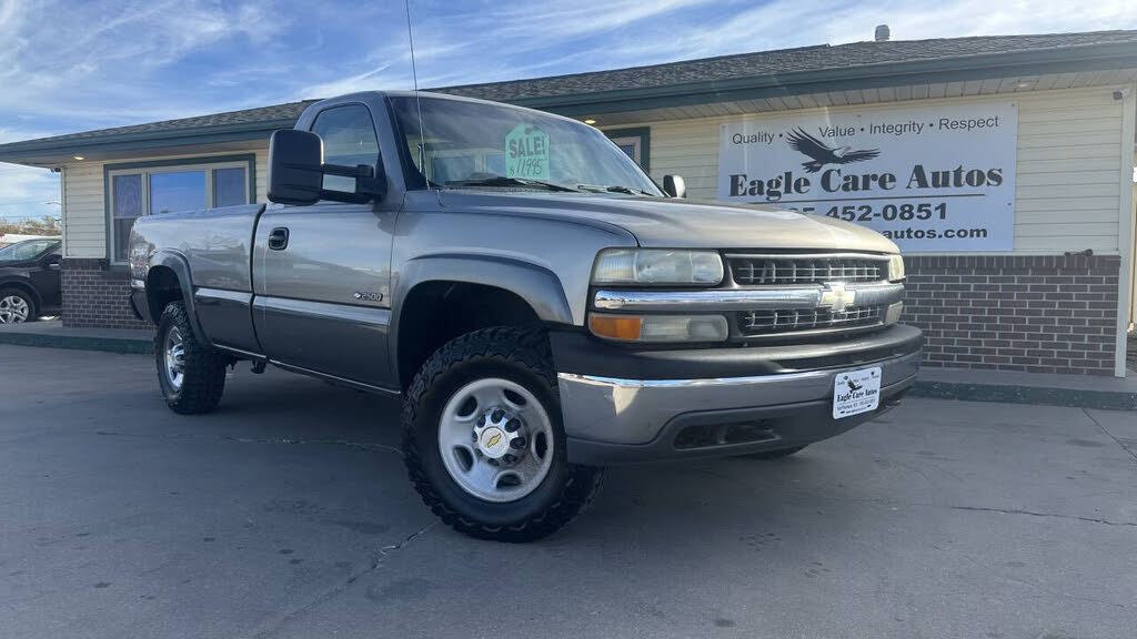 2000 Chevrolet Silverado 2500 LS LB RWD