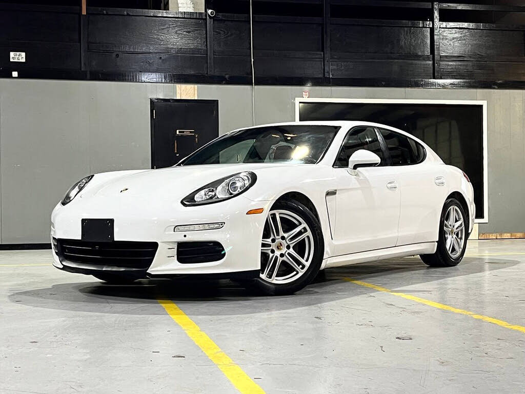 2014 Porsche Panamera 4