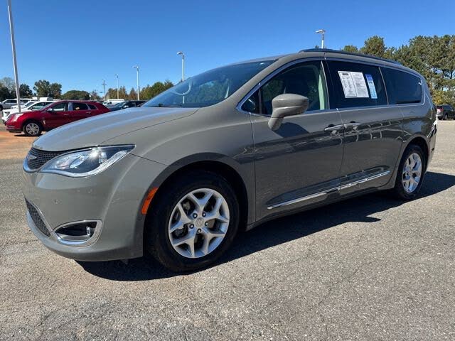 2020 Chrysler Pacifica Touring L Plus FWD