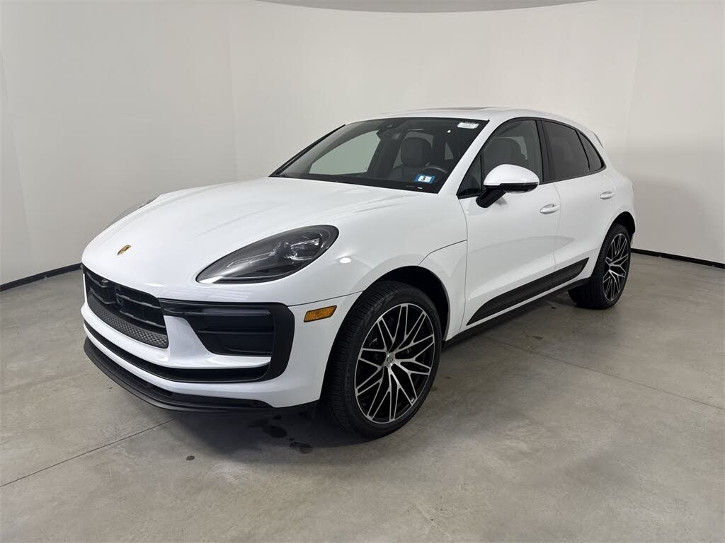 2023 Porsche Macan T AWD