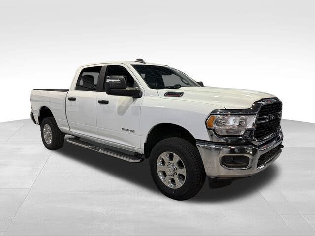 2024 RAM 2500 Big Horn Crew Cab 4WD