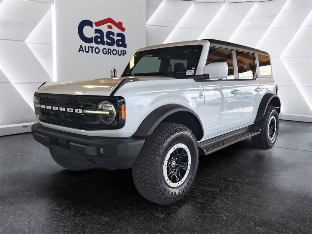 2025 Ford Bronco Outer Banks 4-Door 4WD