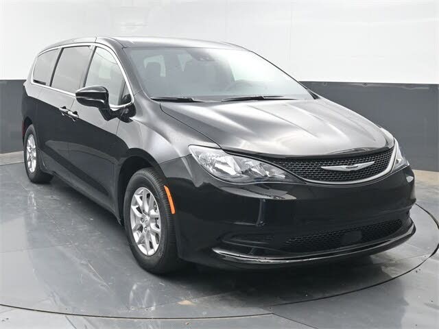 2026 Chrysler Voyager LX FWD