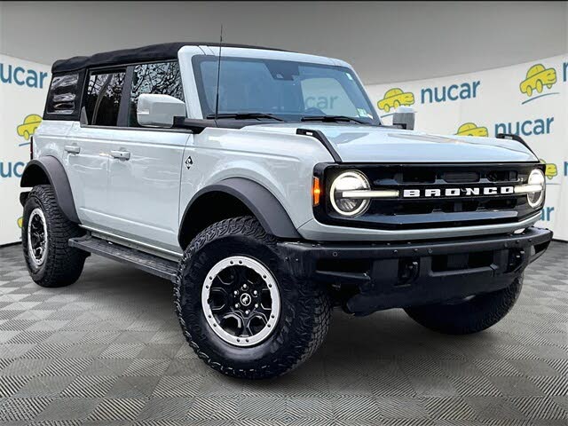 2022 Ford Bronco Outer Banks Advanced 4-Door 4WD