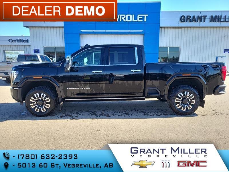 2025 GMC Sierra 3500HD Denali Ultimate Crew Cab 4WD