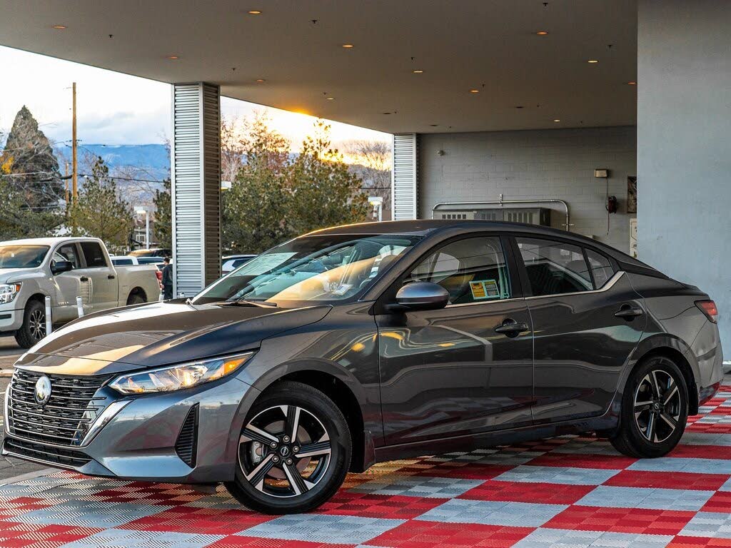 2025 Nissan Sentra SV FWD