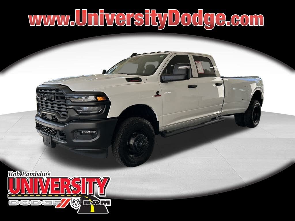 2025 RAM 3500 Tradesman Crew Cab LB DRW 4WD