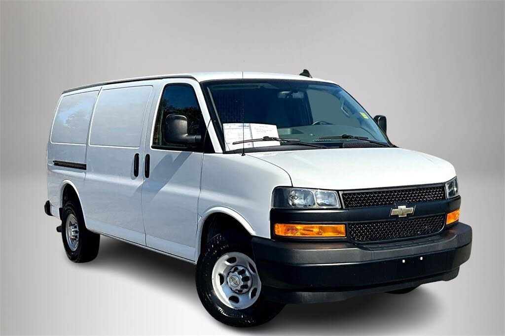 2022 Chevrolet Express Cargo 2500 RWD