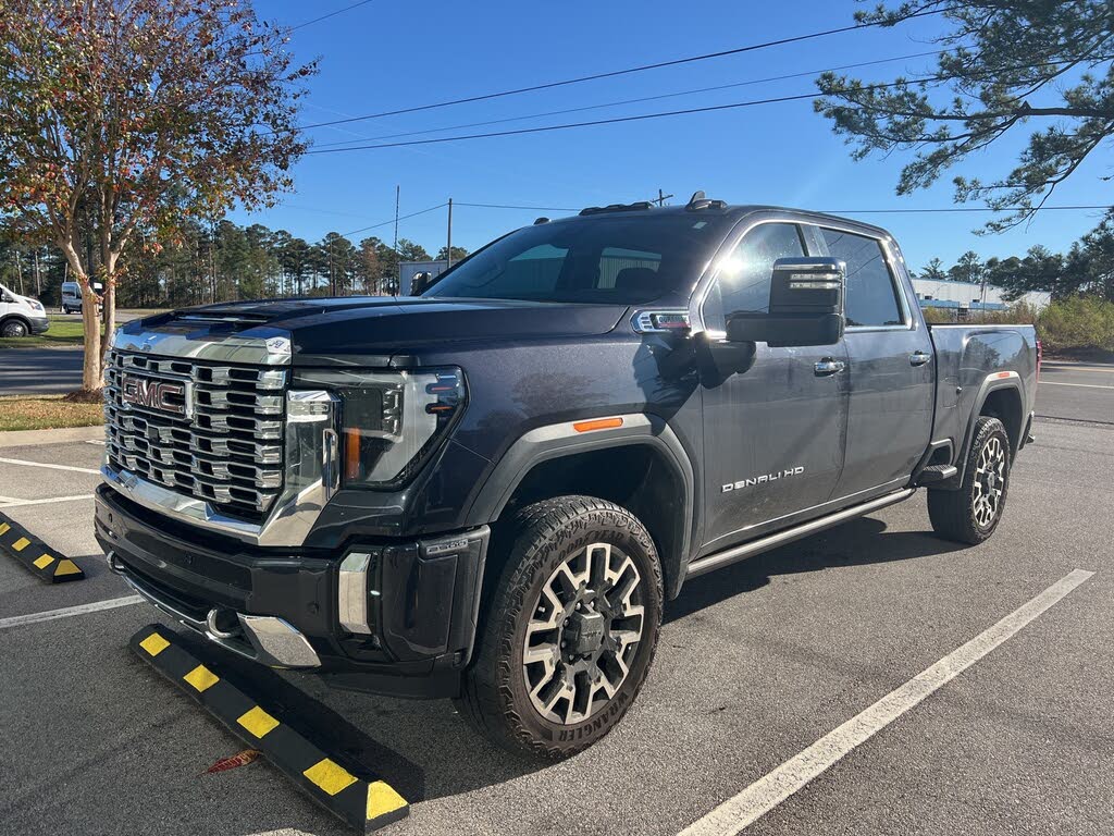 2024 GMC Sierra 2500HD Denali Crew Cab 4WD