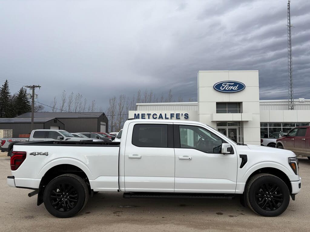 2025 Ford F-150 Lariat SuperCrew 4WD