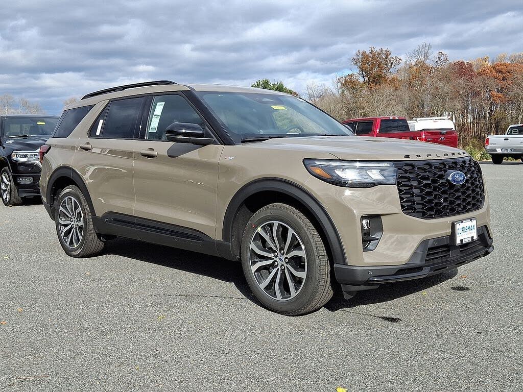 2026 Ford Explorer ST-Line AWD