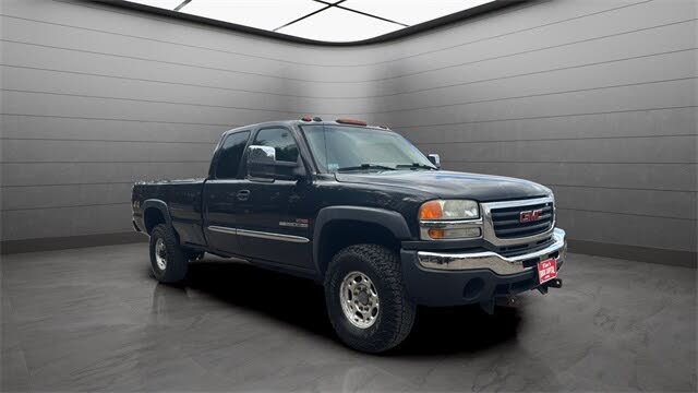 2004 GMC Sierra 2500HD 4 Dr SLE 4WD Extended Cab SB HD