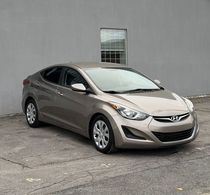 Hyundai Elantra GL FWD 2014