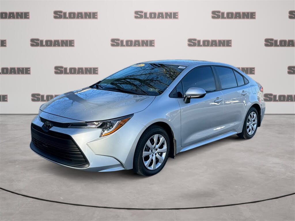2025 Toyota Corolla LE FWD