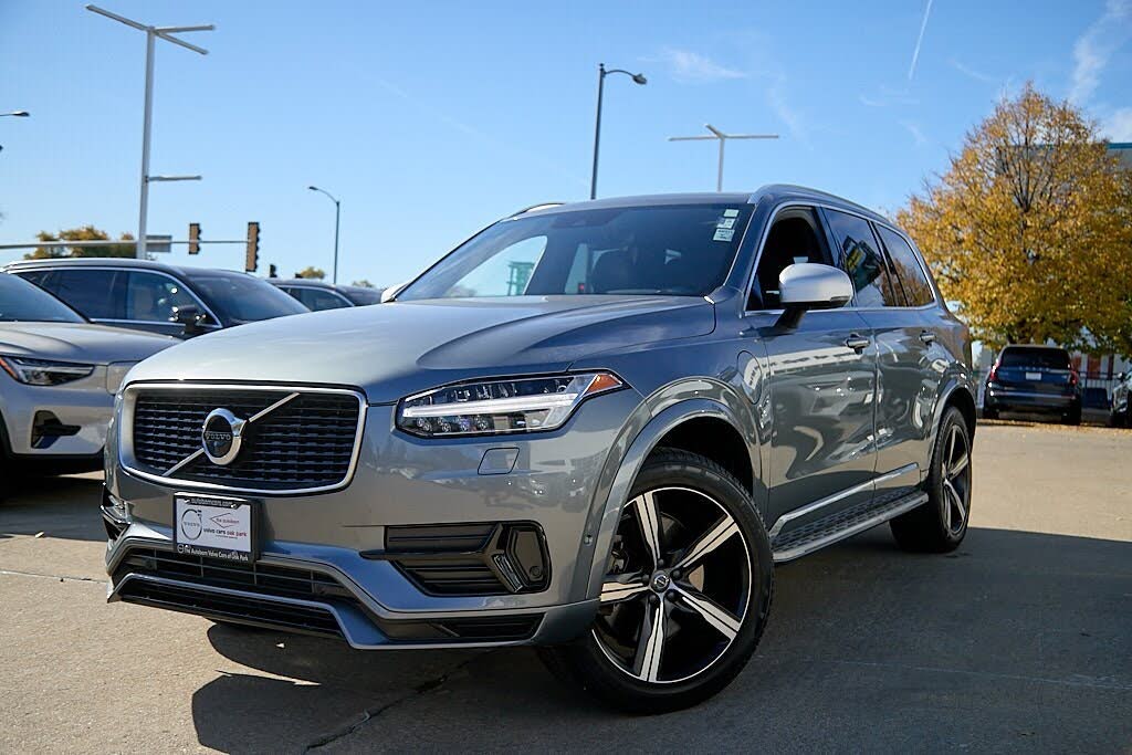 2017 Volvo XC90 Hybrid Plug-in T8 R-Design eAWD