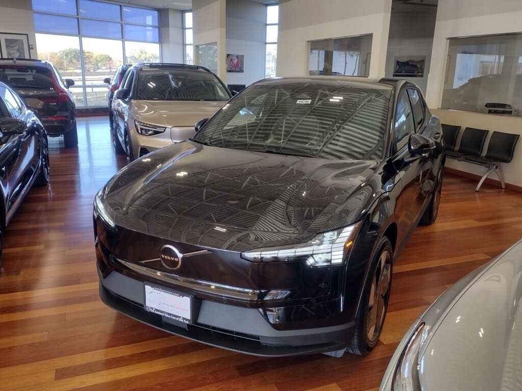 2025 Volvo EX30 Twin Plus eAWD